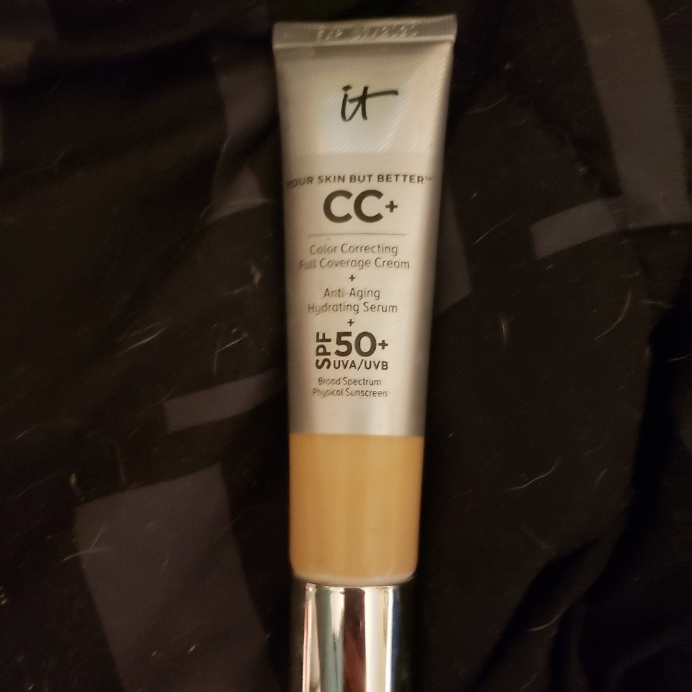 IT cosmetics cc cream in fair light